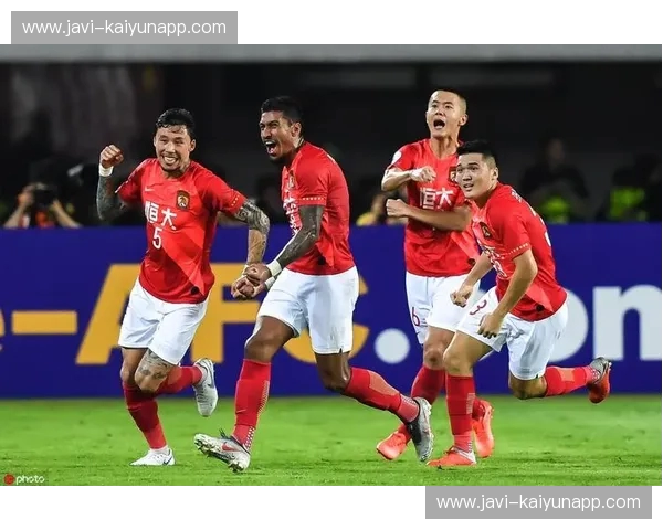 巅峰博弈:恒大与东方的跨时空对决,谁才是真正的时代弄潮儿? 巅峰博弈:恒大与东方的跨时空对决,谁才是真正的时代弄潮儿?